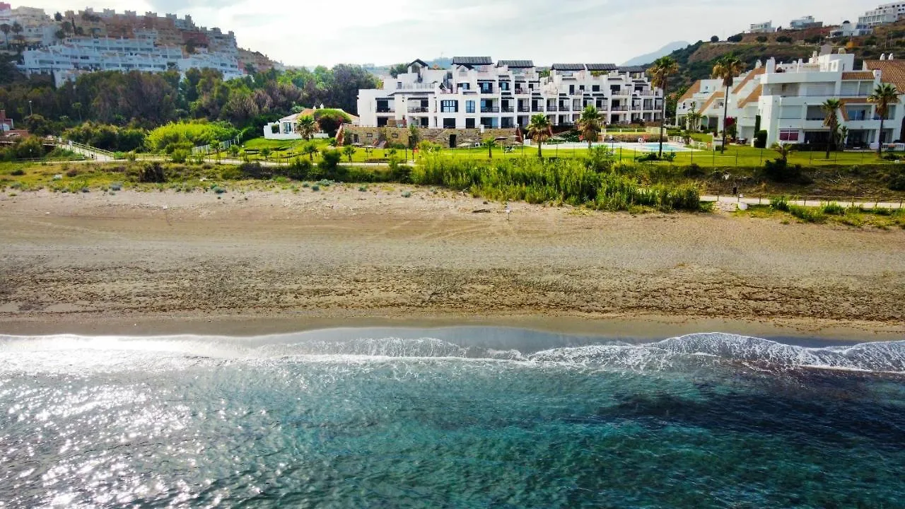 Exclusive Luxury Frontline Beach Penthouse Casares Del Mar - Estepona Spagna
